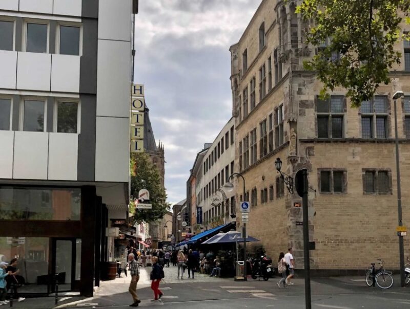 Cologne: Roman History Self-Guided Audio Guide Walking Tour - Key Points