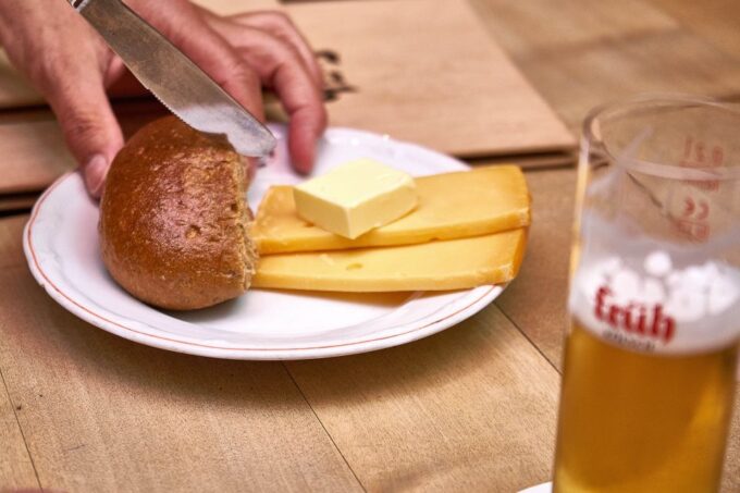 Cologne: Südstadt Guided Foodie Walking Tour - What to Expect