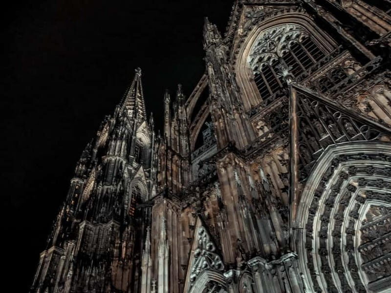 Cologne: The Dark Side of the Dom Tour - Who Should Join This Tour?