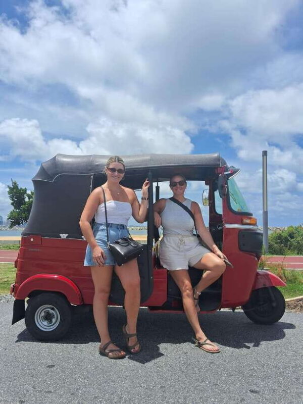 Colombo Guided City Tour by Tuk Tuk - All-Inclusive - Key Points