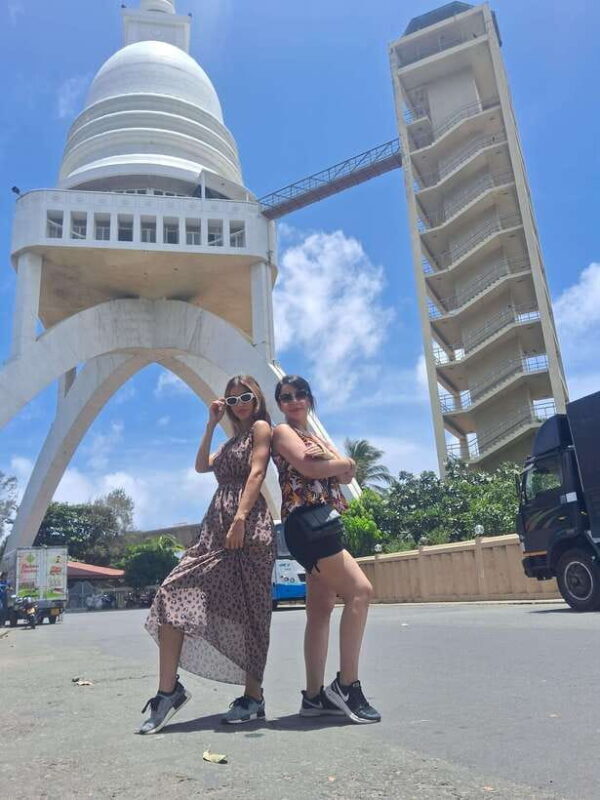 Colombo: Local Guide with Colombo City Tour by Tuk Tuk - FAQ