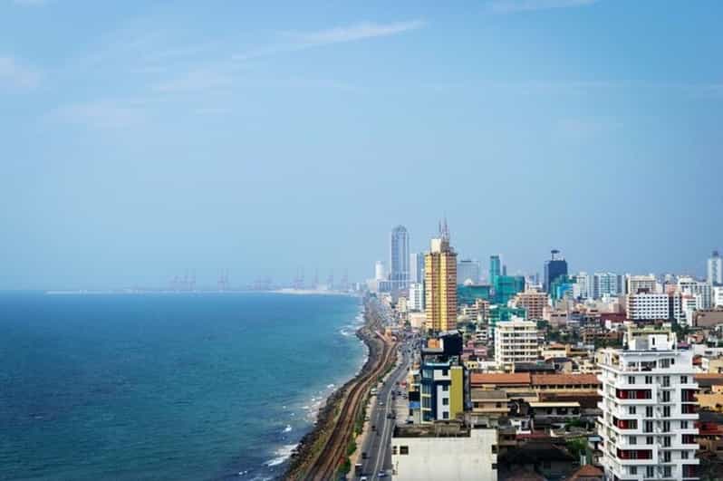 Colombo : Must-See Attractions Private Walking Tour - Itinerary Highlights