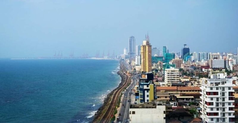 Colombo : Must-See Attractions Private Walking Tour - Tour Experience