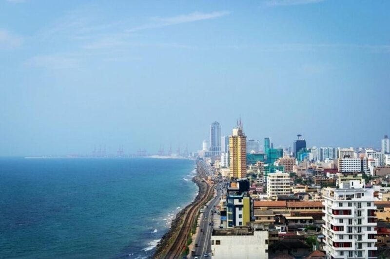 Colombo : Must-See Attractions Private Walking Tour - Independence Square