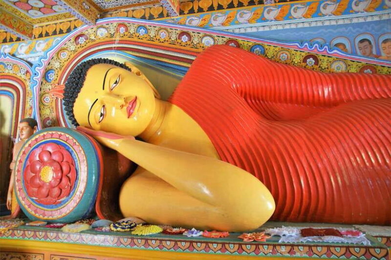 Colombo: Private 2-Day Cultural Triangle Tour with Sigiriya - Key Points