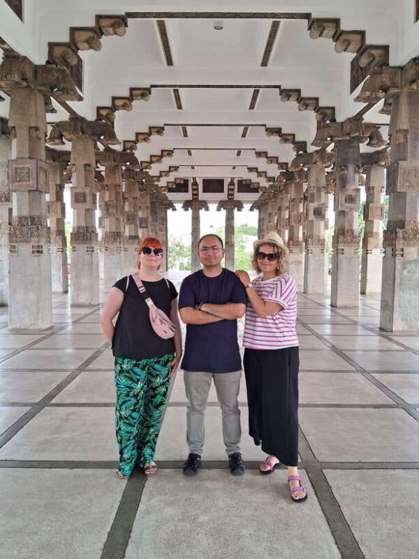 Colombo: Private Guided Tuk Tuk City Tour with Hotel Pickup - What Makes This Tour Special?