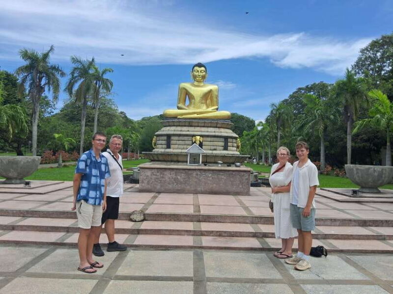 Colombo: Private Guided Tuk Tuk City Tour with Hotel Pickup - Who Should Consider This Tour?