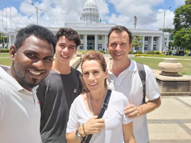Colombo: Private Tuk Tuk City Tour Morning or Evening - Itinerary Highlights