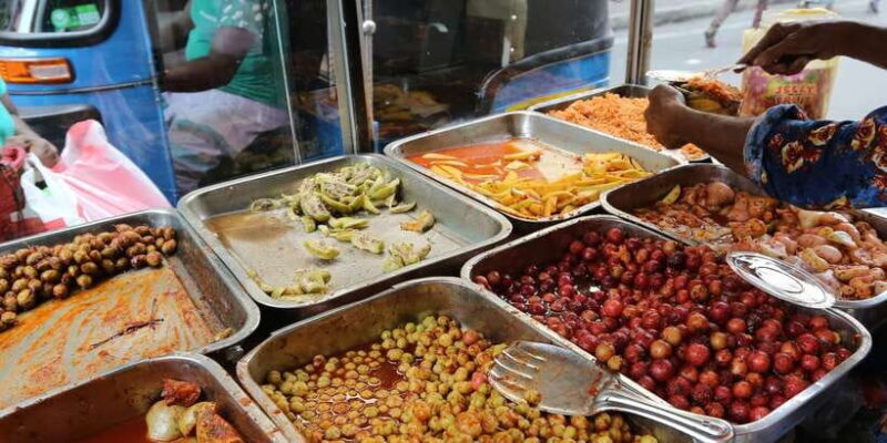Colombo: Street Food Private Walking Tour with Transfer - What Makes This Tour Stand Out?