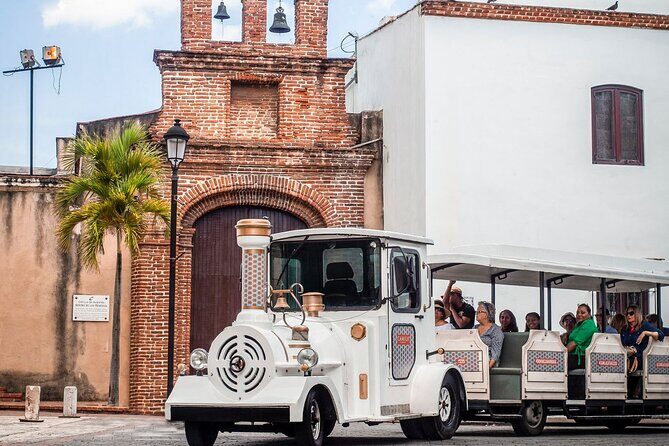 Colonial Zone Train 45 minutes of history and culture in Santo Domingo - Key Points