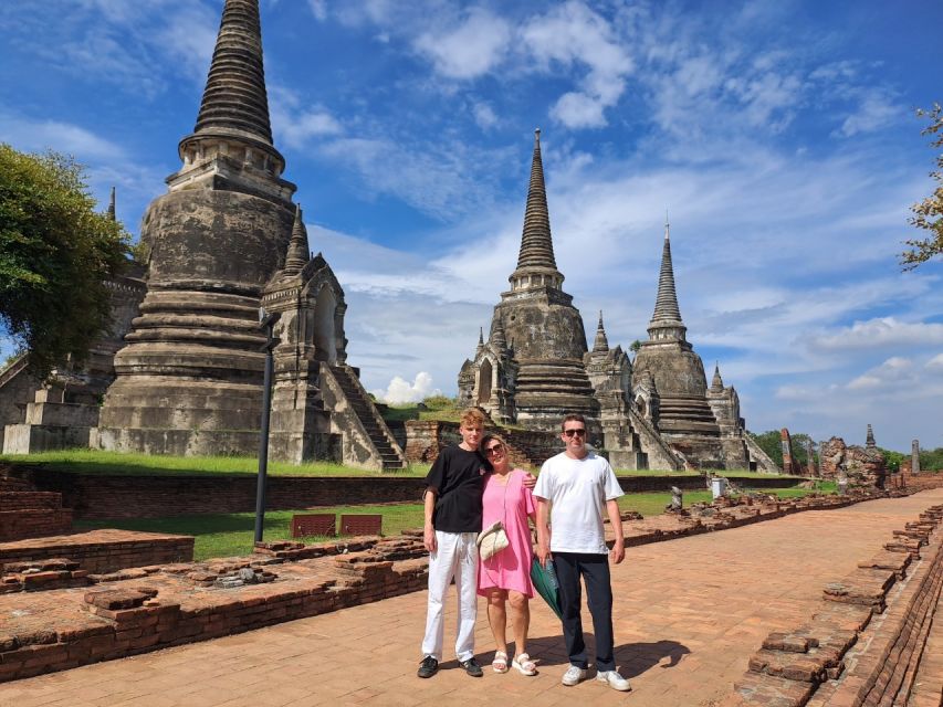 Colors of Ayutthaya: UNESCO Heritage 6 Hour Bicycle Tour - Interacting With Local Children