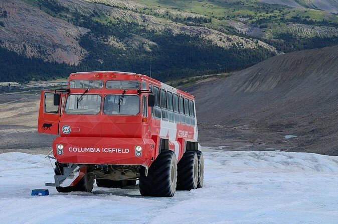 Columbia Icefield Bow Lake Peyto Lake Day Tour - Transportation & Group Size