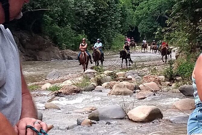 Combo Horse Back Riding and Zip Line in Vallarta - An In-Depth Look at the Experience