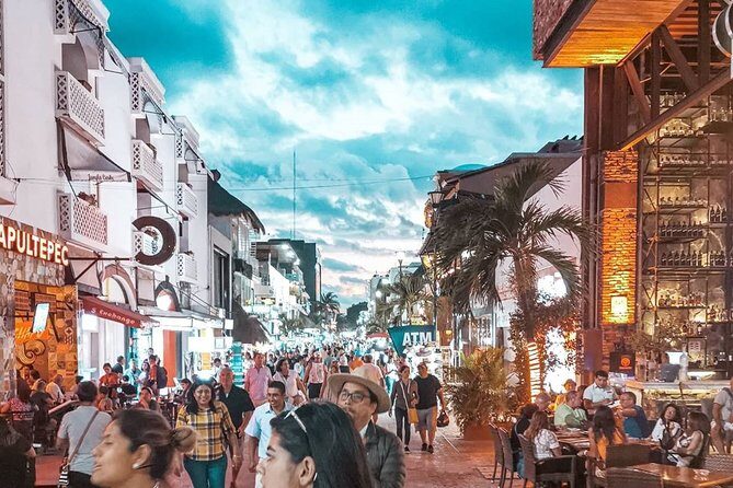 Combo Pyramids and Pirates (Tulum Tour & Pirate Party Dinner/show) From Cancun - FAQs