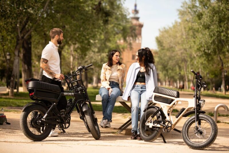 Comfortable E-Fatbike High-Lights Tour Barcelona - Tour Duration and Group Size