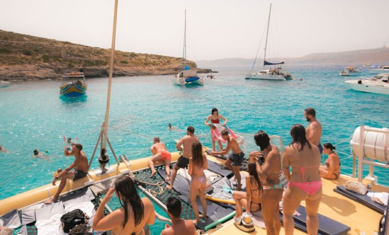 Comino: Blue Lagoon Catamaran Cruise With Lunch and Open Bar - Customer Ratings