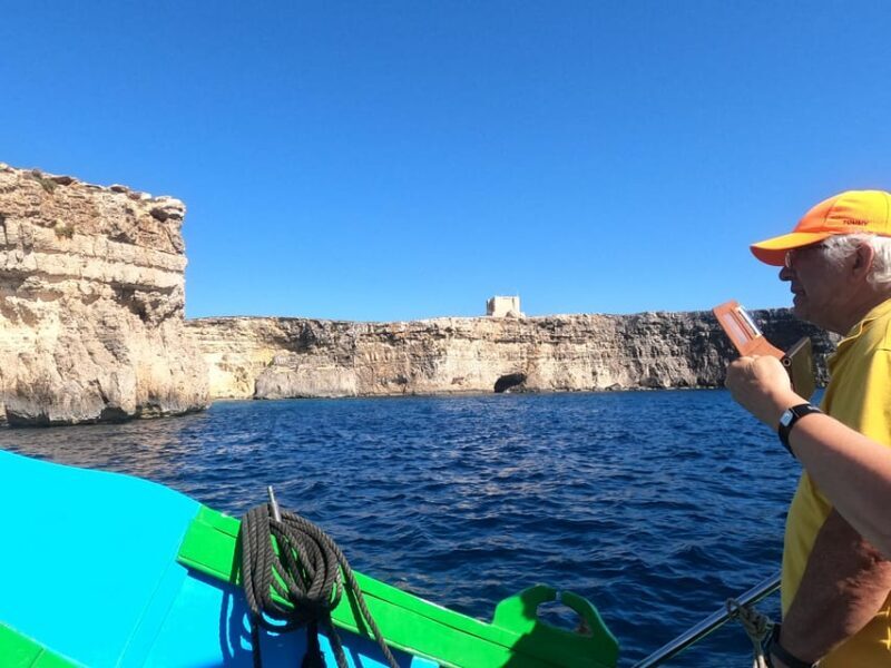 Comino: private charter to Crystal & Blue lagoon & Caves - Who Will Love This Experience?