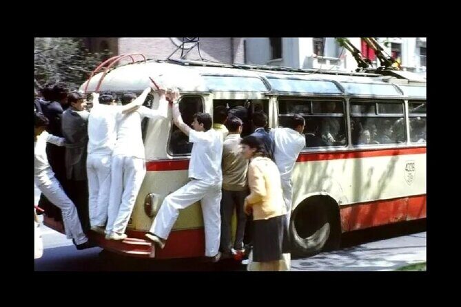 Communism Walking Tour from Lenin to Ceausescu in Bucharest - The Royal Palace and the Art Museum