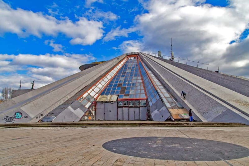 Communist History Tour Tirana & Street Food - The National Gallery of Arts: Socialist Realism Comes Alive