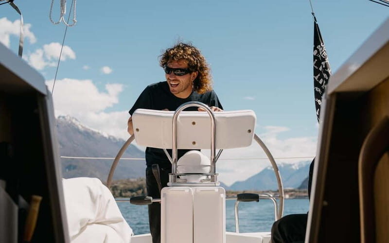 Como Lake: Sailing Tour With Traditional Aperitivo - The Itinerary: Discovering Hidden Gems