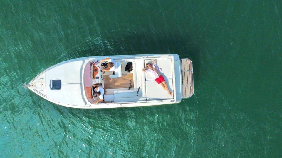 Como: Private Lake Como Boat Cruise with Local Guide - Key Points