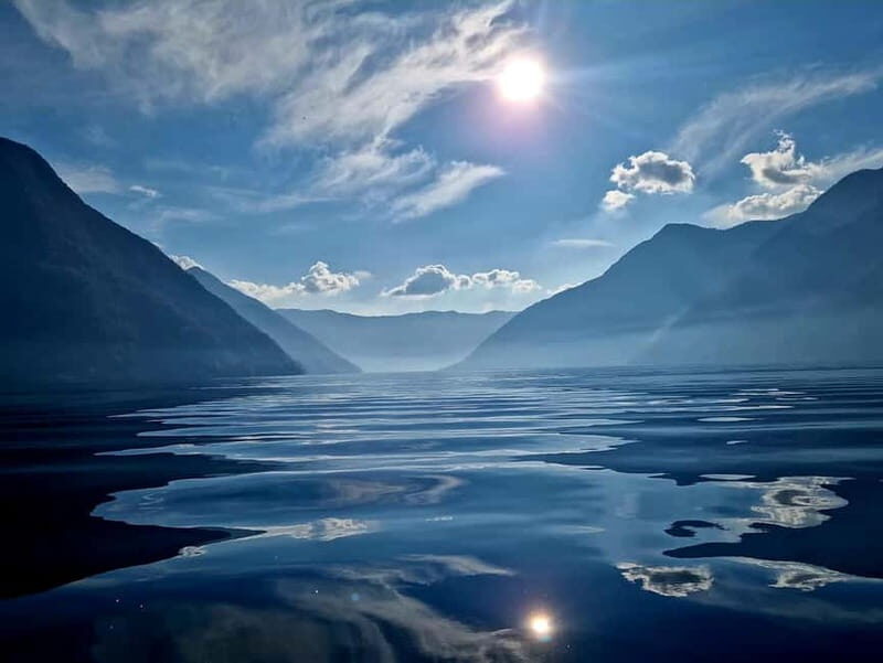 Como: Private Limousine Boat Tour with Multilingual Guide and Aperitif - Exploring Lake Como in Style: Private Limousine Boat Tour with Multilingual Guide and Aperitif