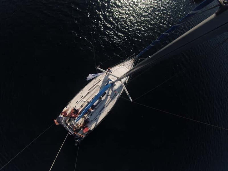 Como: quiet lake tour on a comfortable sailing boat - Who is this tour best suited for?
