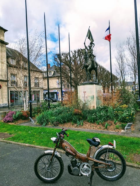 Compiègne: Beautiful Discovery Walk on a Mobylette! - Important Information