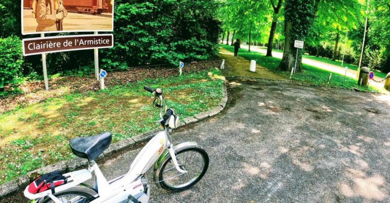 Compiègne: Half a Day on a Moped! - Key Points