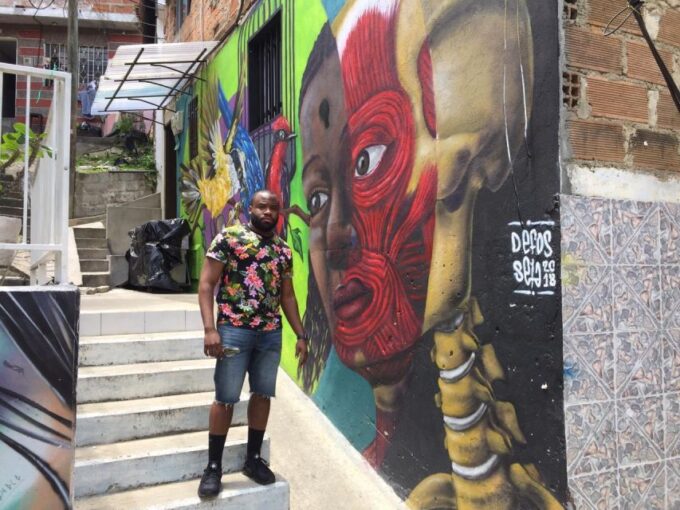 Comuna 13 Neighborhood & Street Art Private Tour - Tips for Travelers