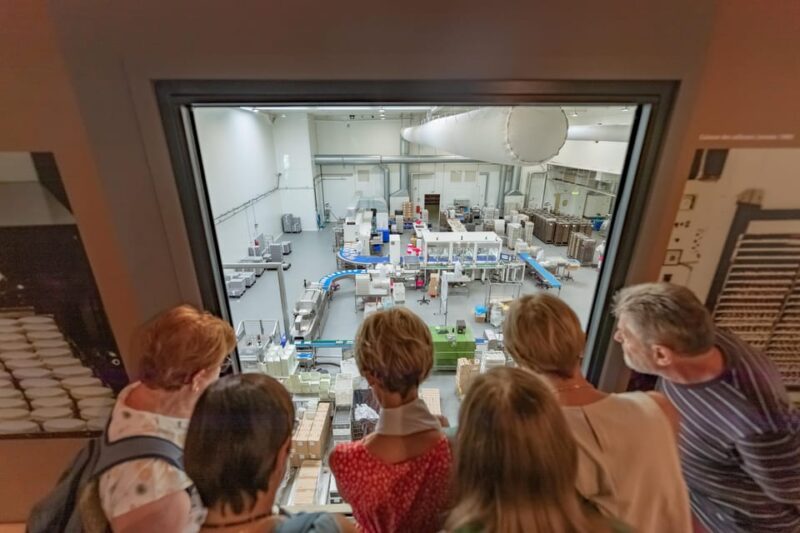 Confiserie Du Roy René: Gourmet Guided Tour of the Calisson Museum - Commitment to Sustainability and Local Produce