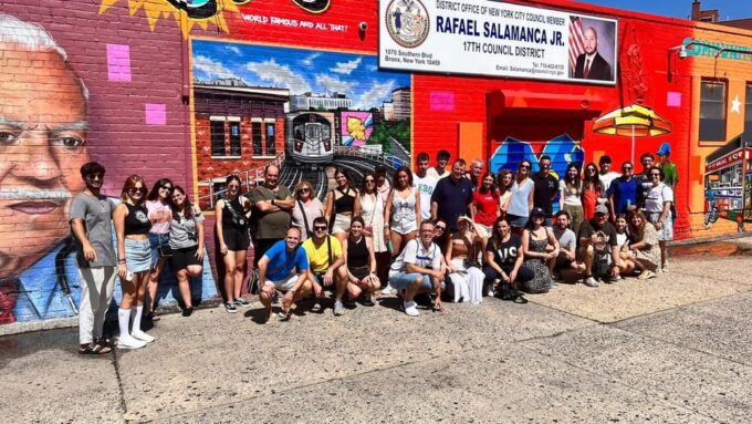 Contrasts New York - Iconic Landmarks