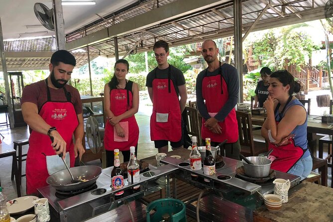 Cooking Class With Organic Farm in Chiang Mai - Ingredients and Dishes
