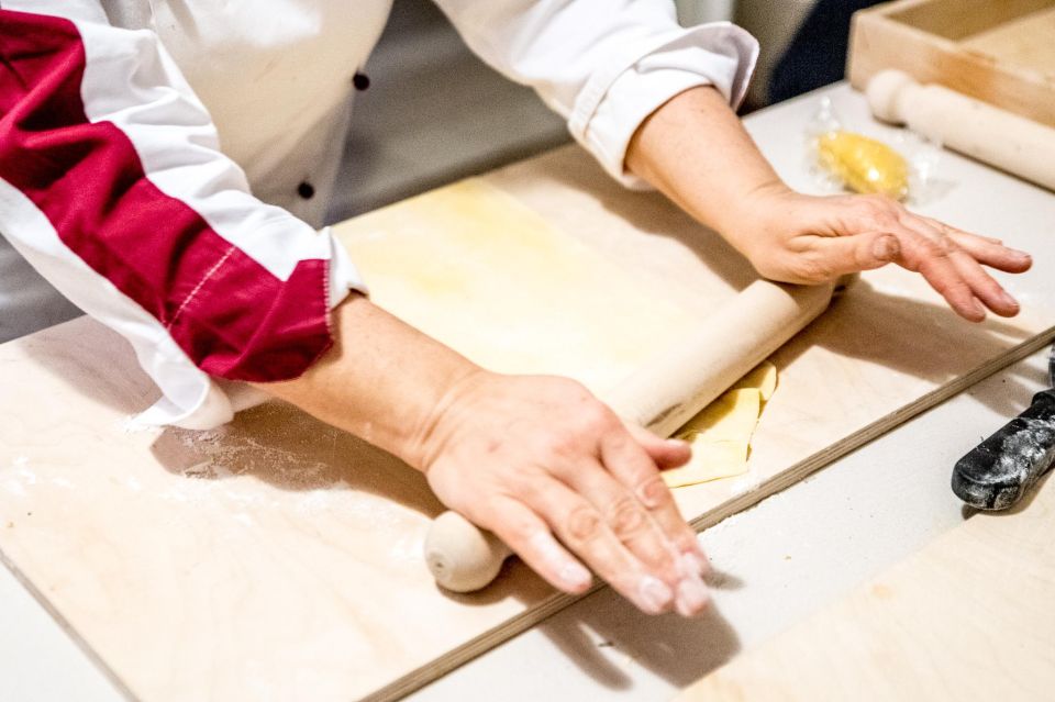 Cooking Lesson: Neapolitan Pasta Homemade - Experience Highlights