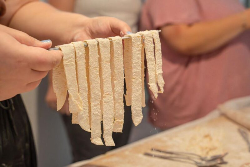 Cooking Workshop dedicated to preparation of pasta and ragu' - Key Points