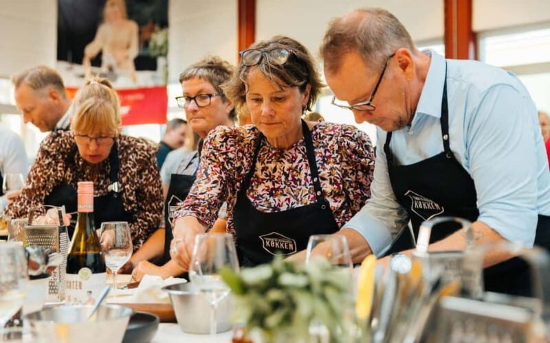 Copenhagen Cooking Class: Nordic or Italian, with Open Bar - Final Considerations
