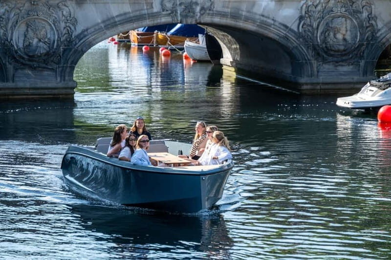 Copenhagen: Electric Boat Canal Tour with Guide - FAQ