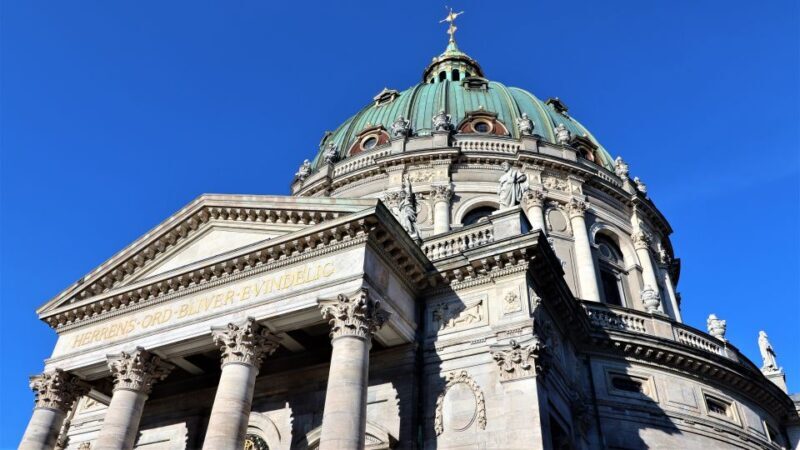 Copenhagen: Guided Walking Tour in French - Who Will Love This Tour?