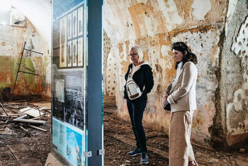 Copenhagen: Old Canals and Hidden Gems Social Boat Tour - An In-Depth Look at the Tour Itinerary