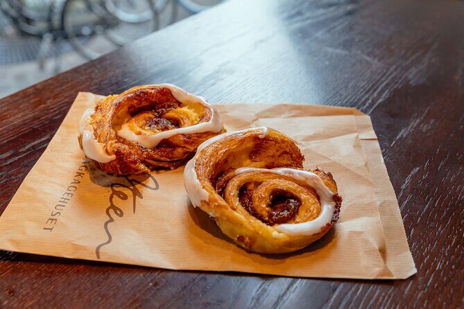 Copenhagen Private Tour: Highlights & Hidden Gems by Bike or Foot - Exploring Copenhagen with a Local Guide