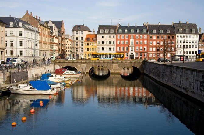 Copenhagen Private Transfer from Copenhagen city centre to Copenhagen airport - Who Should Consider This Service?