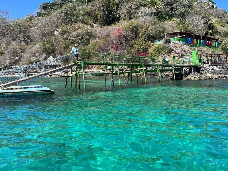 Coral island guayabitos beach and snorkeling - Key Points