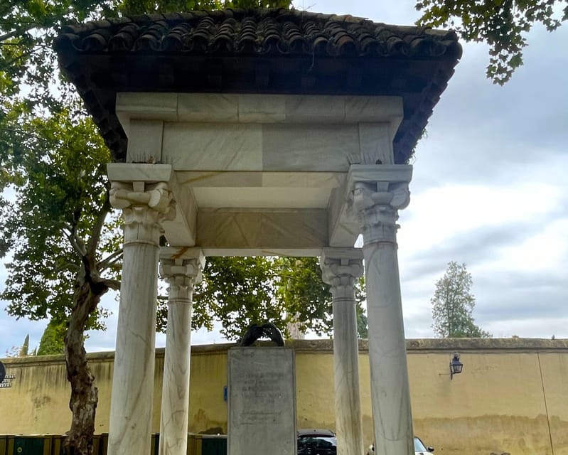 Cordoba: City Highlights Private Walking Tour - Meeting Point
