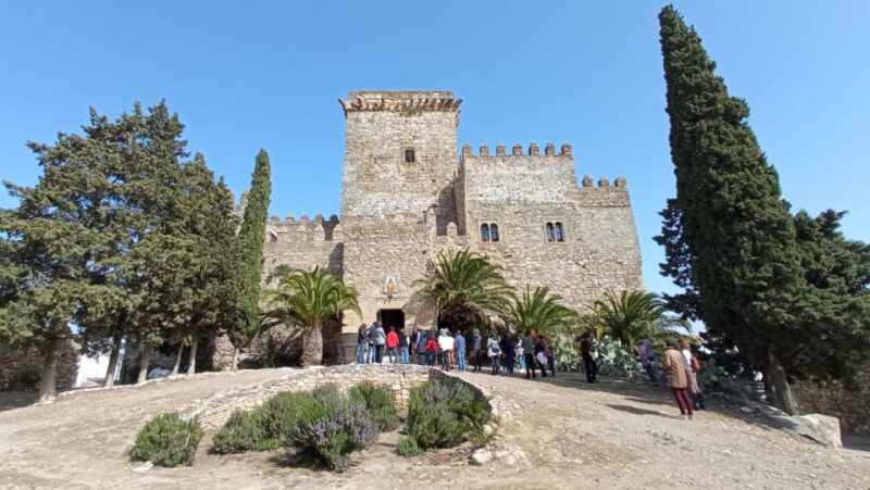 Córdoba: Ducal Castle Guided Walking Tour - Price and Duration