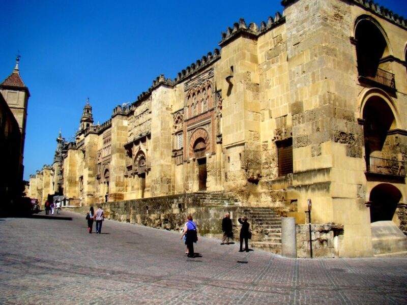 Cordoba: Electric Bike Tour - Private Group Option