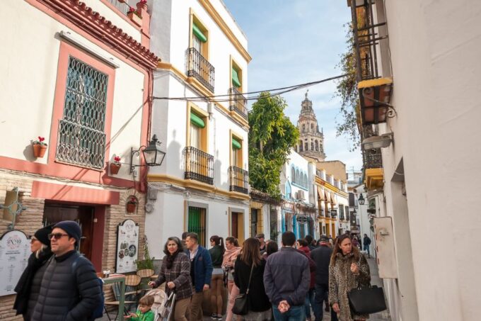 Cordoba: Monuments Walking Tour - Exploring Alcázar De Los Reyes Cristianos