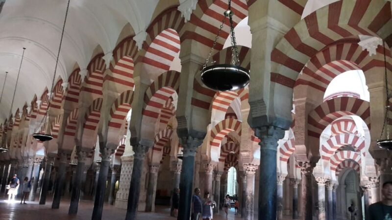 Córdoba: Mosque-Cathedral of Cordoba Private Walking Tour - Exploring the Mosque-Cathedral of Cordoba