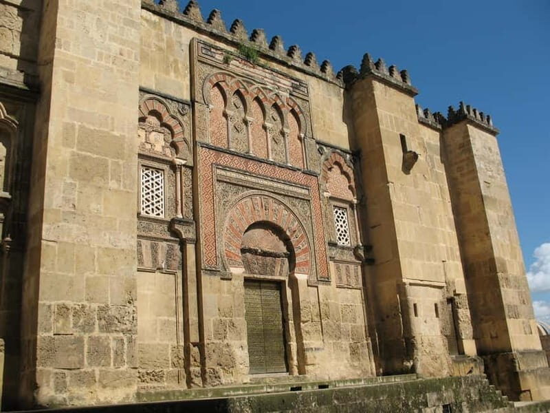 Córdoba private guided city tour - The Practical Side: Price, Group Size, and Accessibility