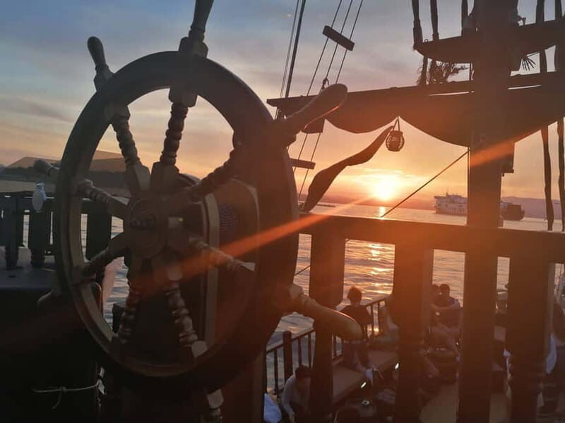 Corfu: 2hrs Sunset Cruise - Corfu town coastline & 2 islands - The Scenery and Highlights
