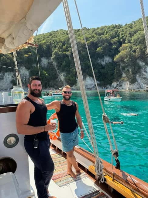 Corfu: Blue Lagoon and Cave Cruise with Drinks and Lunch - The Boat: Style and Comfort